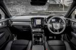 Volvo XC40 T5 R-Design 2017 года (UK)